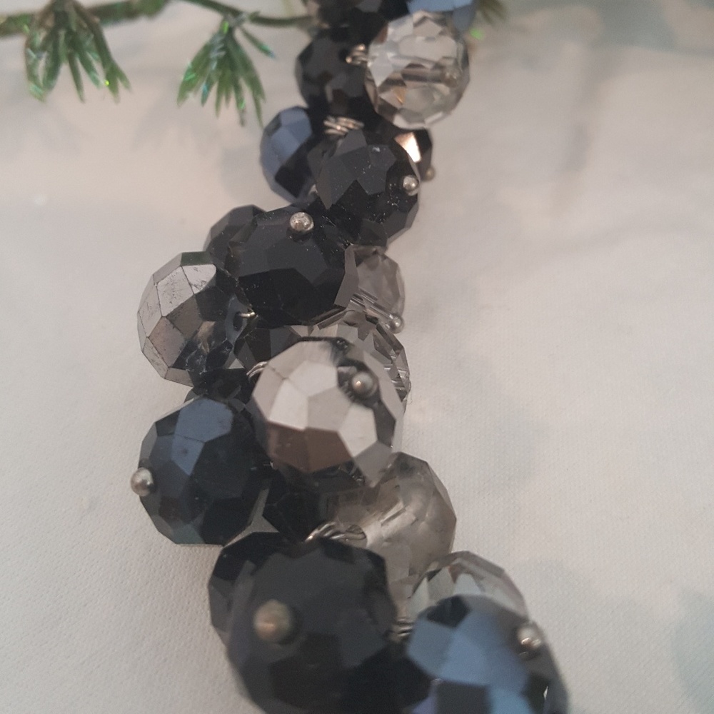 Express costume necklace - Picture 2 of 3